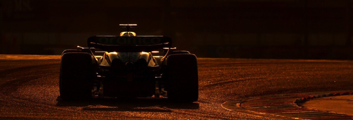 F1: Segundo boatos, Mercedes pode focar mais no motor fornecido para a Aston Martin