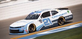 Austin Hill vence em Daytona após final caótico na Nascar Xfinity Series