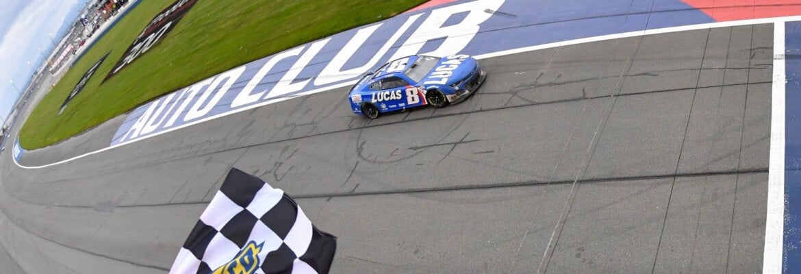 Nascar: Kyle Busch domina segmento final e vence em Fontana
