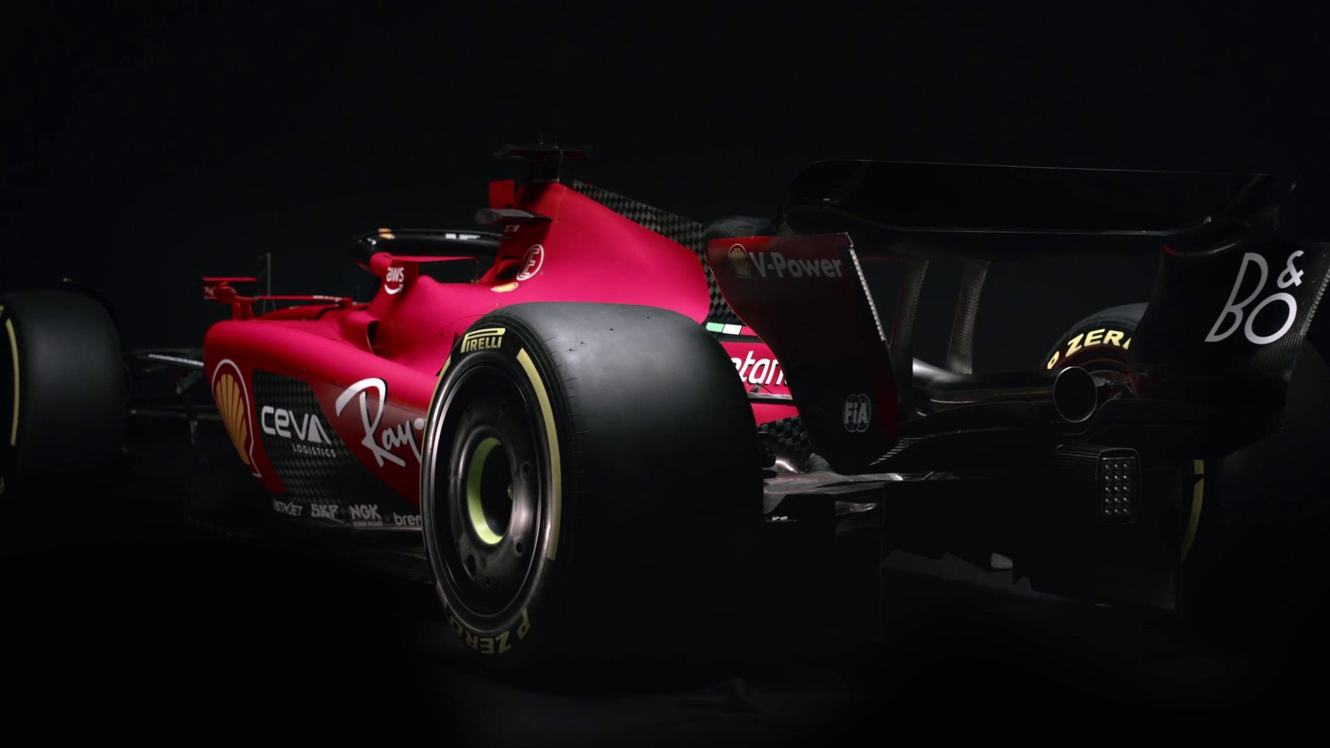 Ferrari apresenta cores do SF-23 para disputar temporada 2023 da Fórmula 1