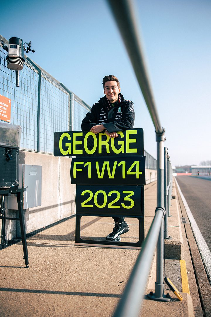 F1: Mercedes fez shakedown do W14 em Silverstone na quinta-feira F1: Mercedes fez shakedown do W14 em Silverstone na quinta-feira