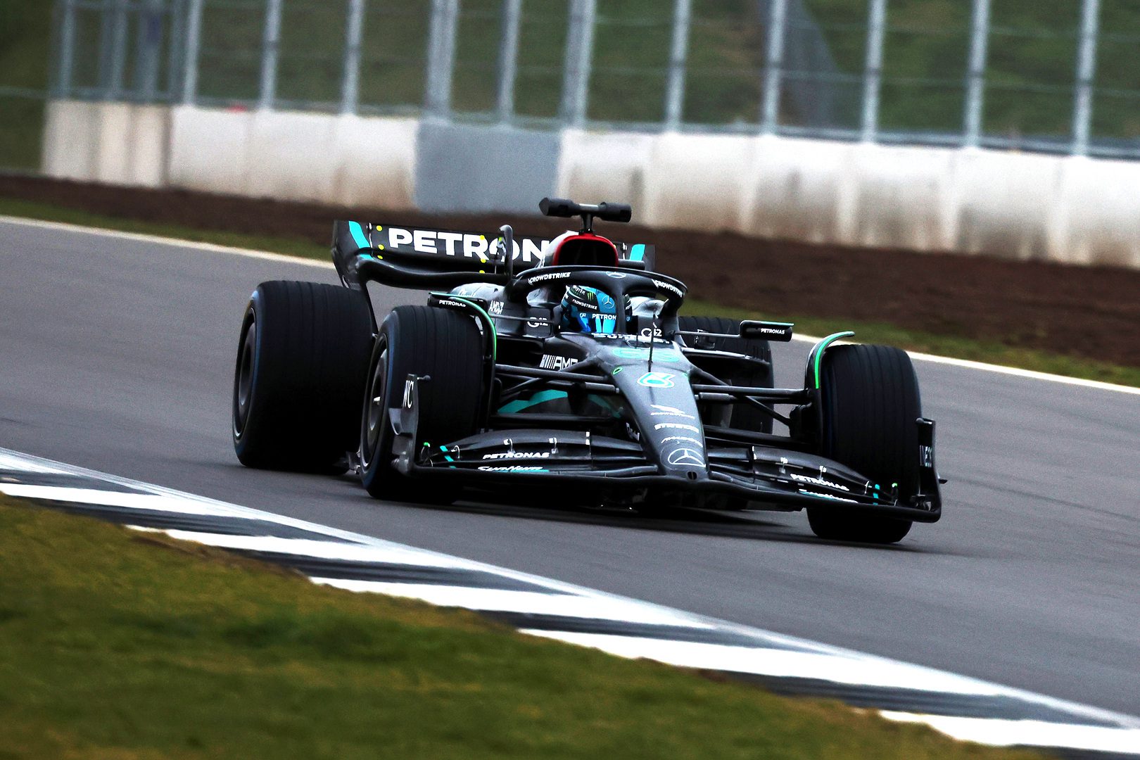 F1: Mercedes fez shakedown do W14 em Silverstone na quinta-feira F1: Mercedes fez shakedown do W14 em Silverstone na quinta-feira