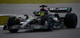 F1: Hamilton diz que ‘todos na equipe’ preferiram a cor preta no W14
