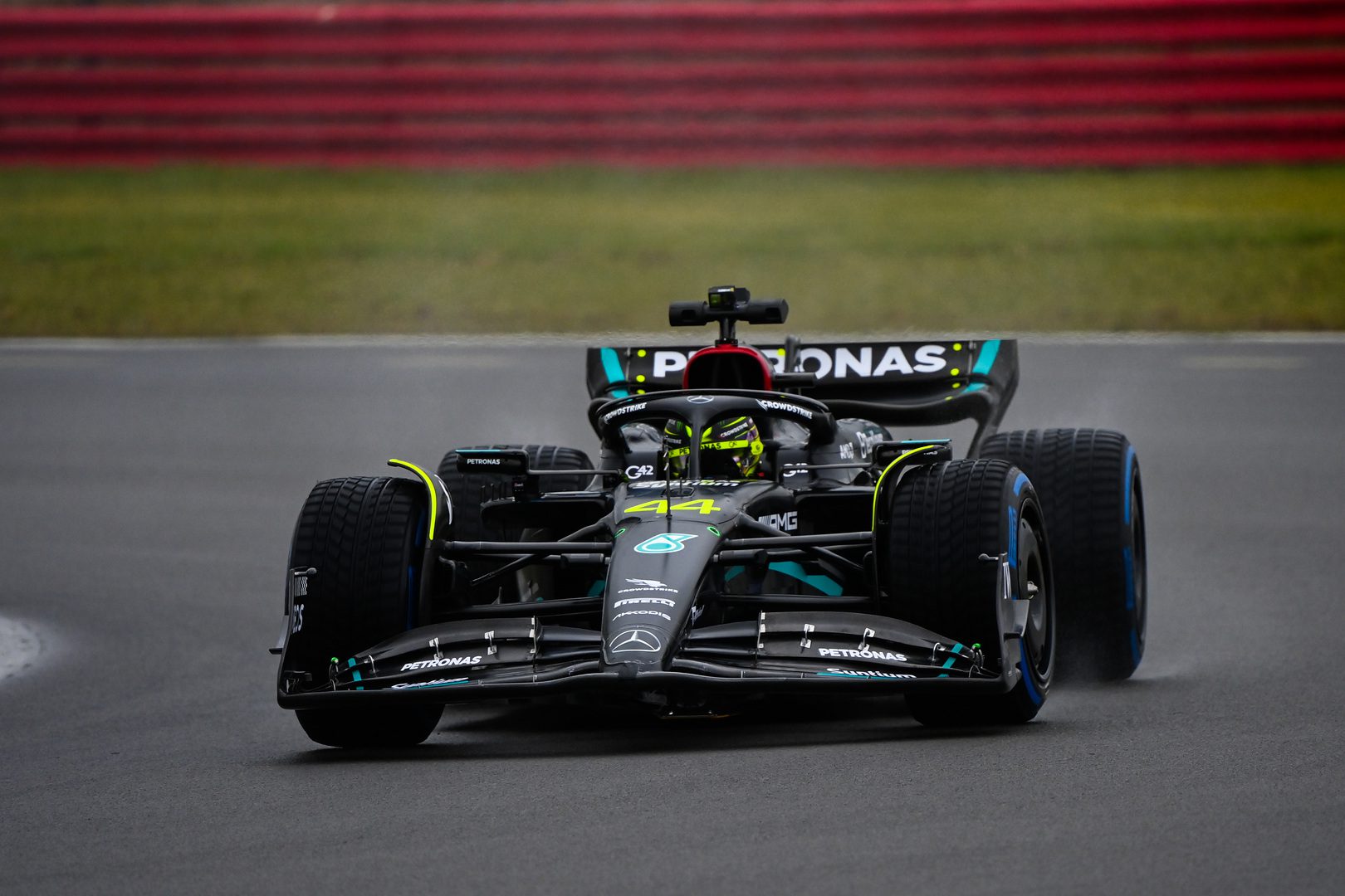 F1: Mercedes fez shakedown do W14 em Silverstone na quinta-feira F1: Mercedes fez shakedown do W14 em Silverstone na quinta-feira