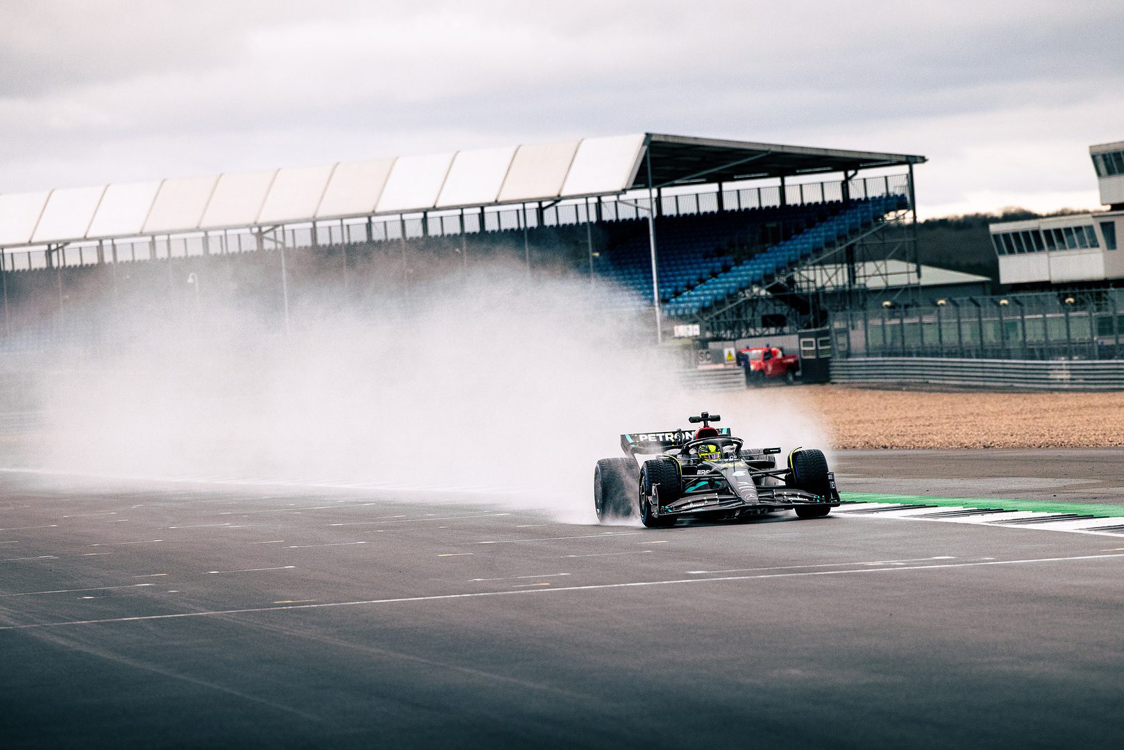 F1: Mercedes fez shakedown do W14 em Silverstone na quinta-feira F1: Mercedes fez shakedown do W14 em Silverstone na quinta-feira