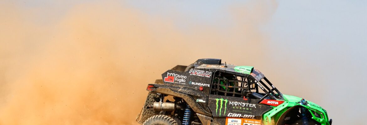 Equipe Varela disputa “mini-Dakar sul-americano” em deserto na Argentina