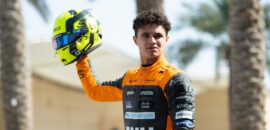 Vídeo: Lando Norris pilota o MCL60 pela primeira vez no Bahrein