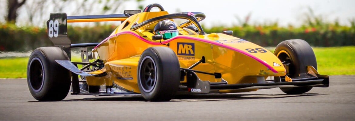 Cecília Rabelo está confirmada na temporada da F4 Brasil