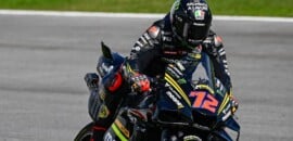 Bezzecchi cai, mas termina dia 1 de teste da MotoGP na frente em Sepang