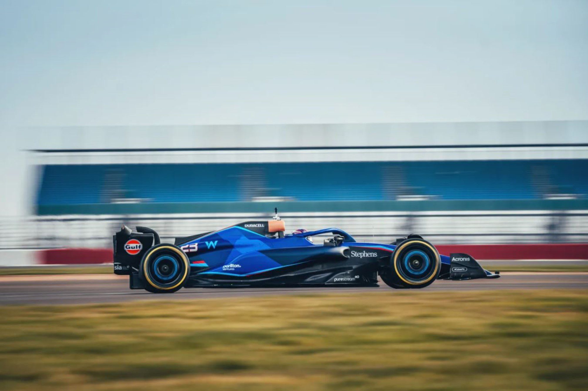 Williams faz shakedown em Silverstone com o FW-45; confira as imagens Williams faz shakedown em Silverstone com o FW-45; confira as imagens