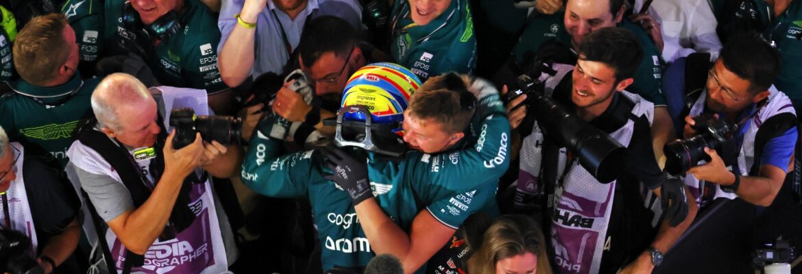 Parque Fechado: Verstappen vence, Leclerc tem problemas e Alonso vai ao pódio na abertura da F1 no Bahrein