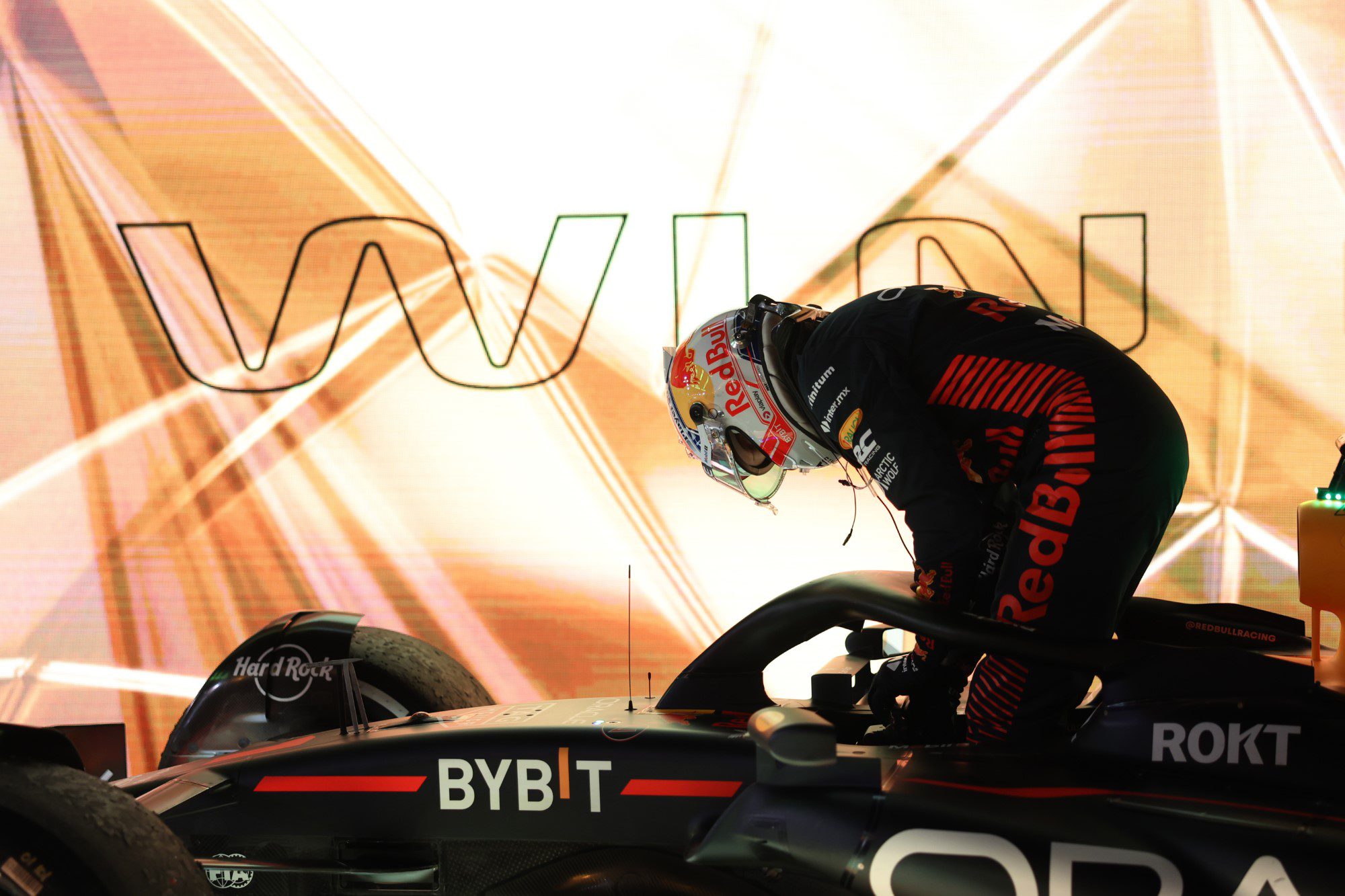 Fotos: Verstappen vence e Alonso sobe ao pódio no GP do Bahrein de F1 F1 2023, Bahrein, Corrida