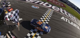 Nascar: Logano “dribla” Keselowski na volta final e vence em Atlanta