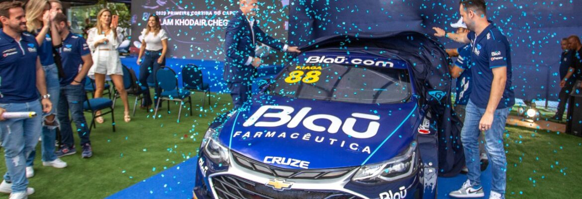 Blau Motorsport estreia Felipe Fraga e nova parceria técnica na abertura da Stock Car 2023