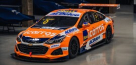 Cacá Bueno apresenta novo layout de carro para a temporada 2023 da Stock Car