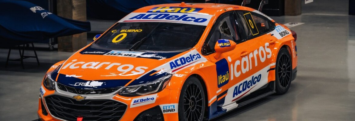 Cacá Bueno apresenta novo layout de carro para a temporada 2023 da Stock Car