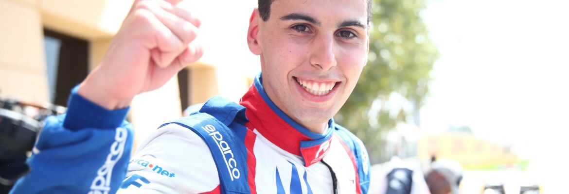 F1 – Foto: Alonso tieta pupilo brasileiro Bortoleto após vitória na Fórmula 3 no Bahrein