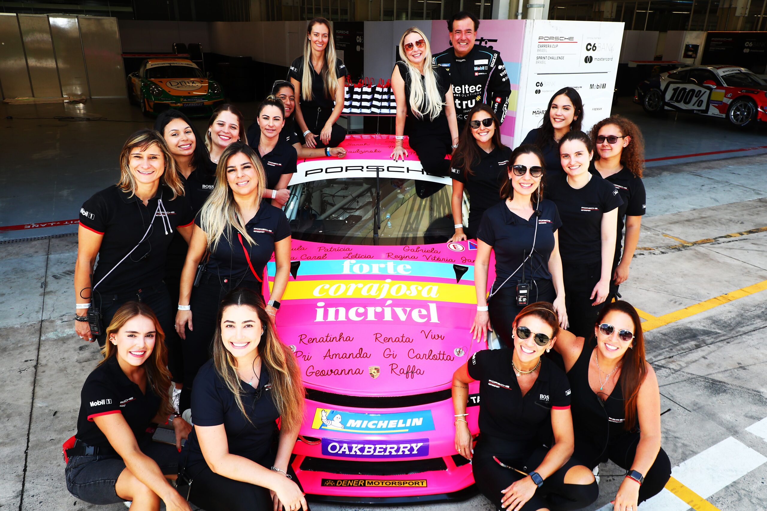 Foto: Gaidzinski faz homenagem e traz pintura com nome de mulheres da Porsche Cup Foto: Gaidzinski faz homenagem e traz pintura com nome de mulheres da Porsche Cup