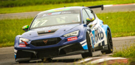 Raphael Reis repete feito do ano passado e abre temporada de 2023 do TCR South America com pole position