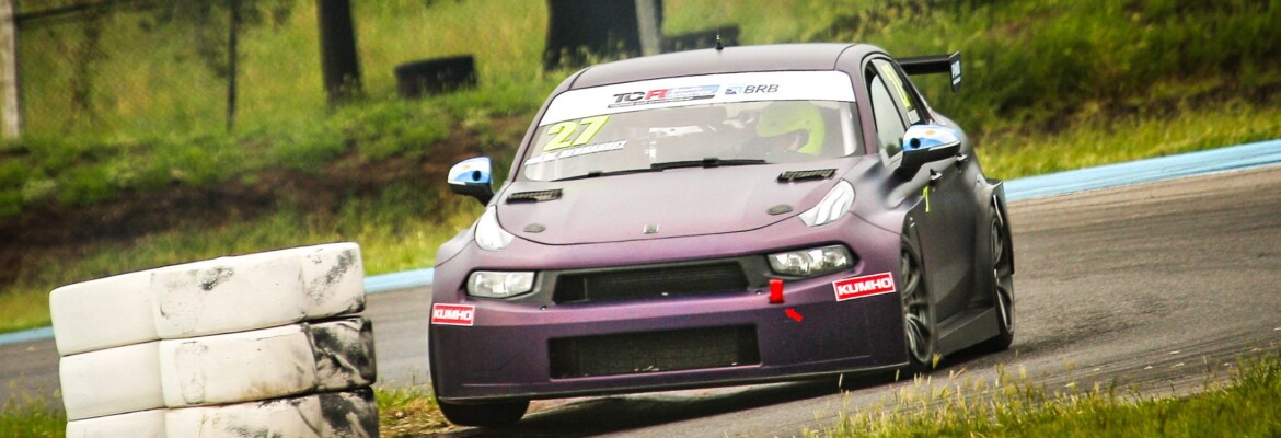 TCR South America tem pódio 100% argentino, com Walter Hernandez no topo