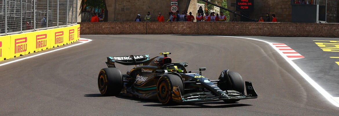 F1: Hamilton lamenta falta de velocidade do W14 em Baku F1: Hamilton lamenta falta de velocidade do W14 em Baku