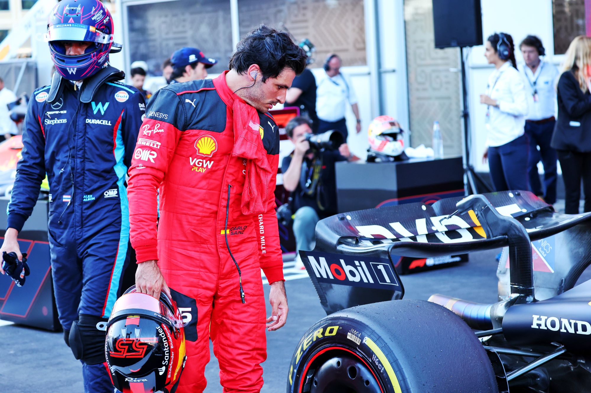 Fotos: as imagens da Sprint do GP do Azerbaijão, marcada por discussão entre Verstappen e Russell F1 2023, GP do Azerbaijão, Baku, Sprint