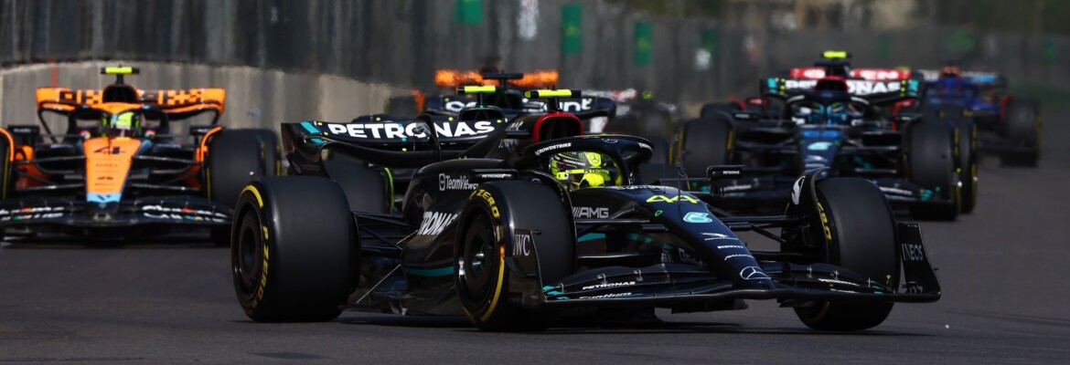 F1: Brad Pitt vai pilotar carro de F2 adaptado pela Mercedes para filmagem em Silverstone