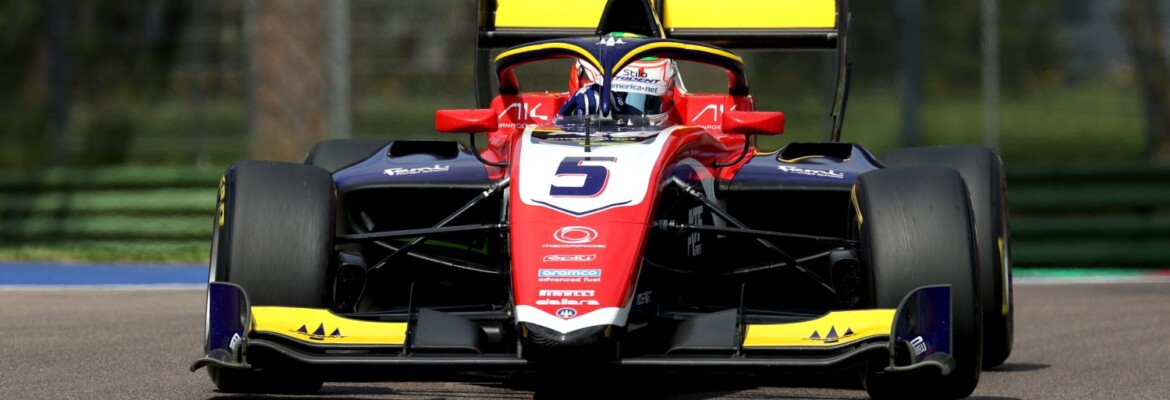F3: Gabriel Bortoleto lidera último dia de testes coletivos em Imola