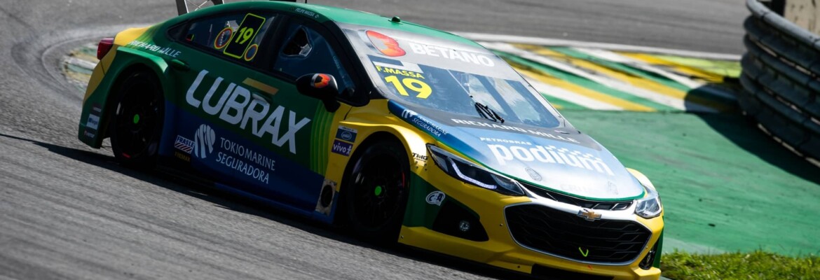 Lubrax|Podium avalia positivamente primeiro dia de treinos em Interlagos
