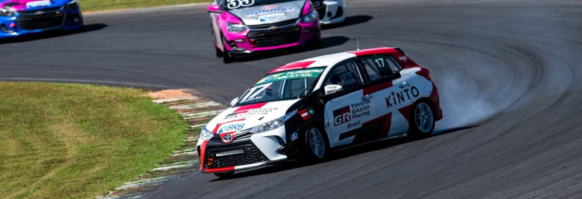 Melhor impossível: Juninho Berlanda tem sábado com quatro vitórias na Turismo Nacional