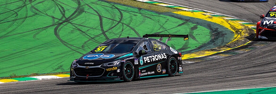 Segundo pneu furado em duas etapas tira chance de pódio de Átila Abreu na Stock Car