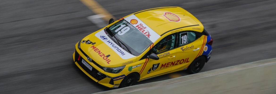 Enzo Gianfratti larga na primeira fila na Copa Shell HB20 em Interlagos