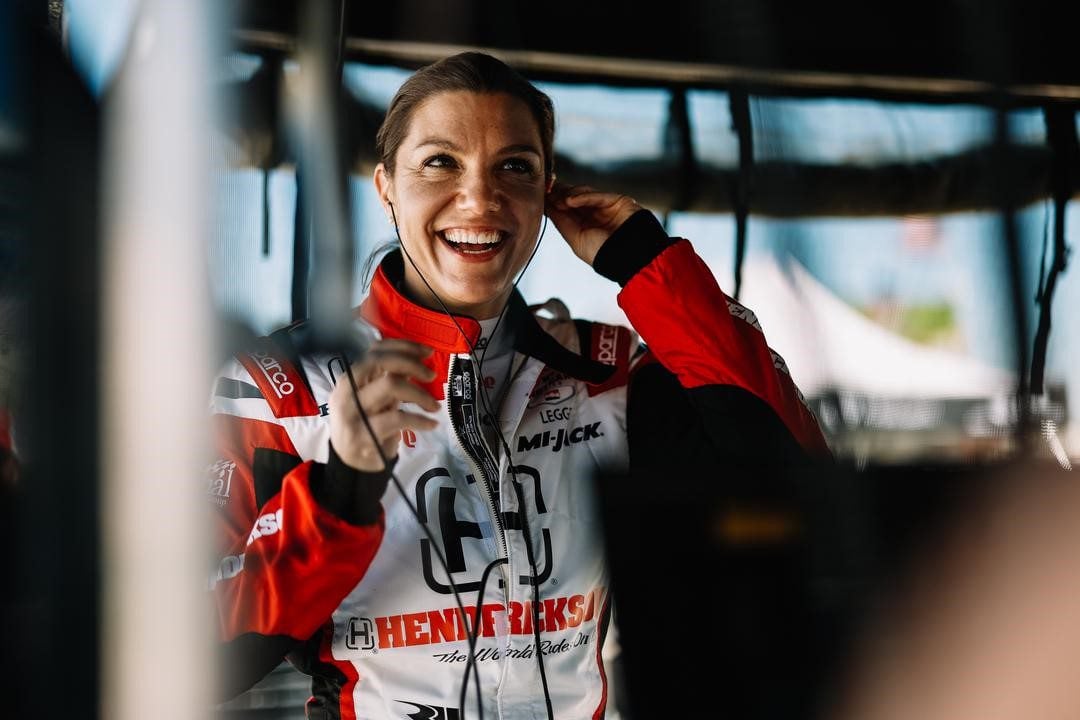 Foyt confirma Katherine Legge em parceria com HMD na Indy 500 de 2026