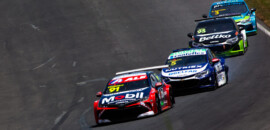 Dudu Barrichello escala 14 posições e marca pontos nas duas corridas na estreia da temporada 2023 da Stock Car