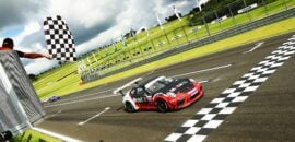 Bassani entra para a história como primeira mulher a conquistar pole na Porsche Cup