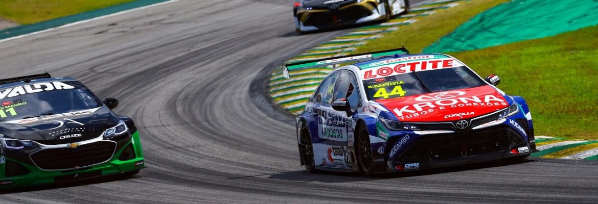 Bruno Baptista faz duplo top10 em Interlagos e sai em terceiro do campeonato da Stock Car