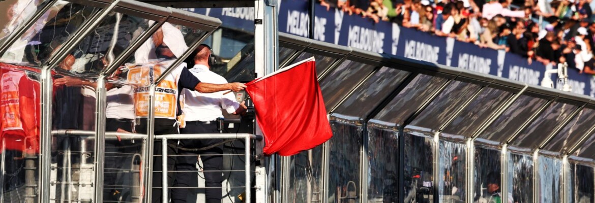 F1: Piloto lendário critica “circo” no GP da Austrália e pede por mudanças na regra