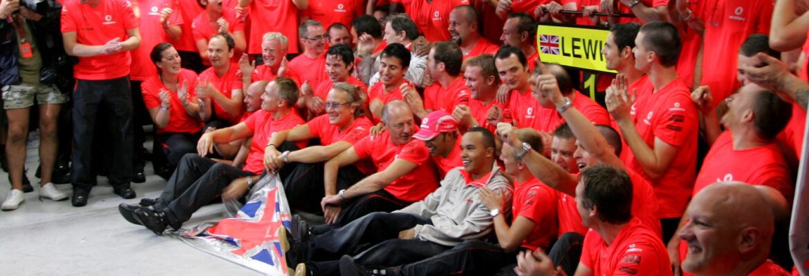 F1: McLaren brinca com Massa e posta vídeo reafirmando título de Hamilton de 2008