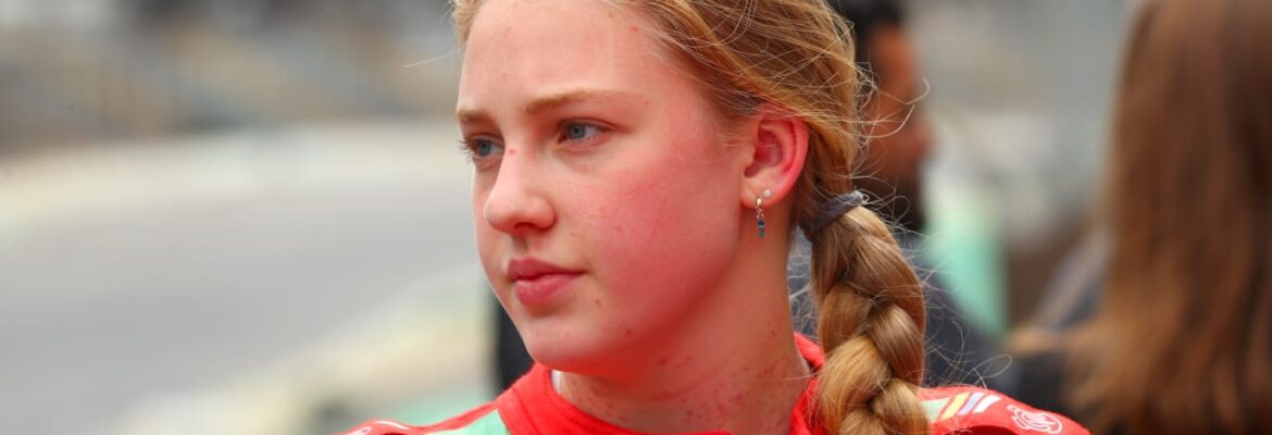 Com grid lotado, jornada de Aurelia Nobels na F4 Italiana começa neste fim de semana em Imola