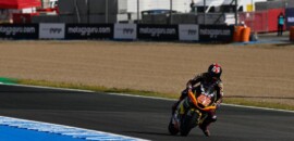 Lowes voa e crava pole com 0s578 de frente na Moto2 na Espanha