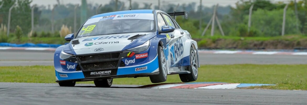 Pilotos do TCR South America sobem no ranking mundial após etapa em Rosário