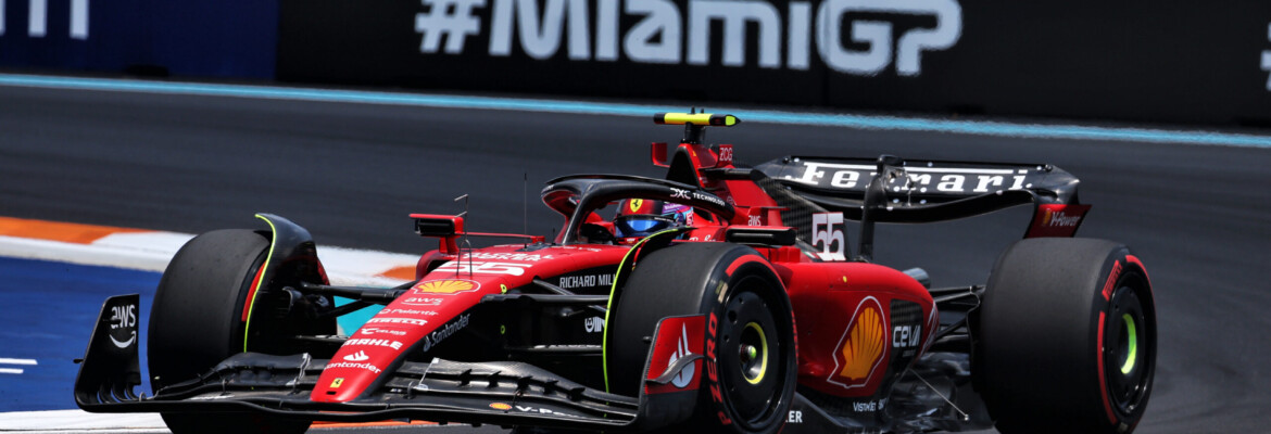 F1: Sainz acha que poderia ter melhorado seu tempo no final da qualificação em Miami F1: Sainz acha que poderia ter melhorado seu tempo no final da qualificação em Miami