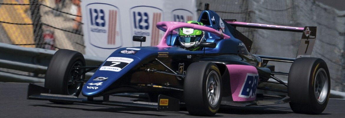 Matheus Ferreira fatura top-10 em primeira corrida da F4 Italiana na Bélgica