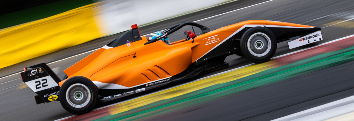Pedro Clerot crava pole position em Spa na estreia pela F4 Espanhola