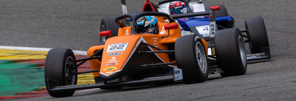 Líder da F4 Espanhola, Pedro Clerot corre em Aragón neste final de semana