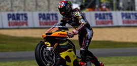 Sam Lowes voa na França e marca segunda pole seguida na Moto2
