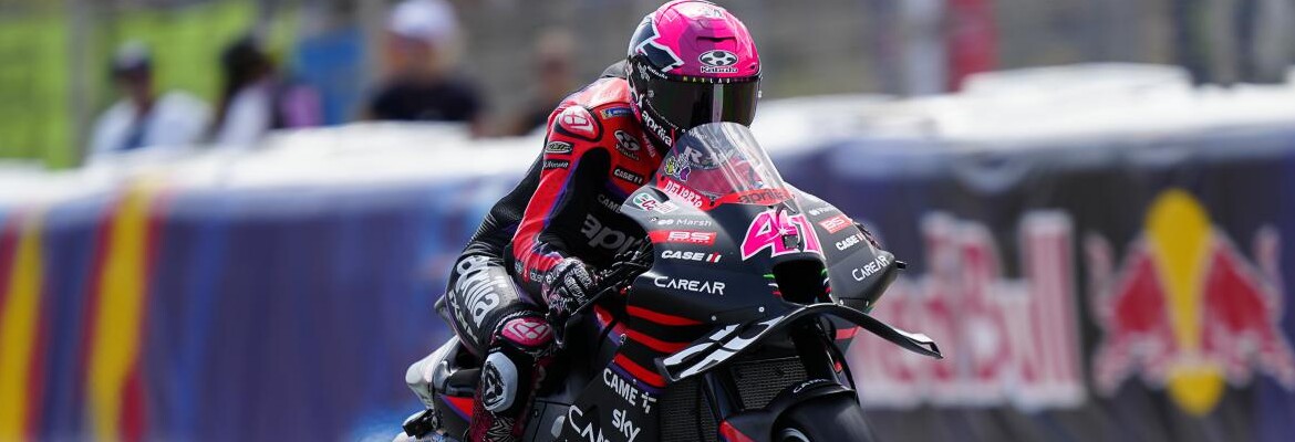 Aleix Espargaró sugere que pilotos não reclamam de Márquez como deveriam