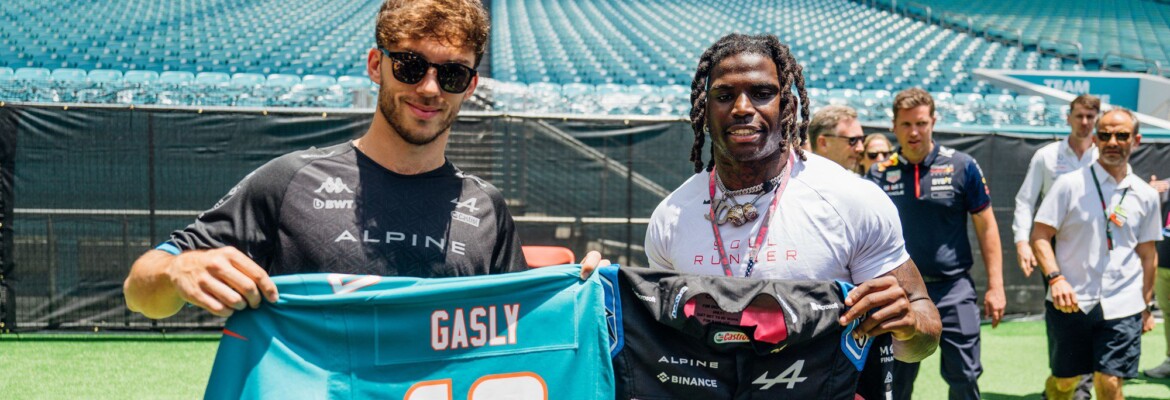 Tyreek Hill, wide receiver da NFL, treina com Pierre Gasly na F1
