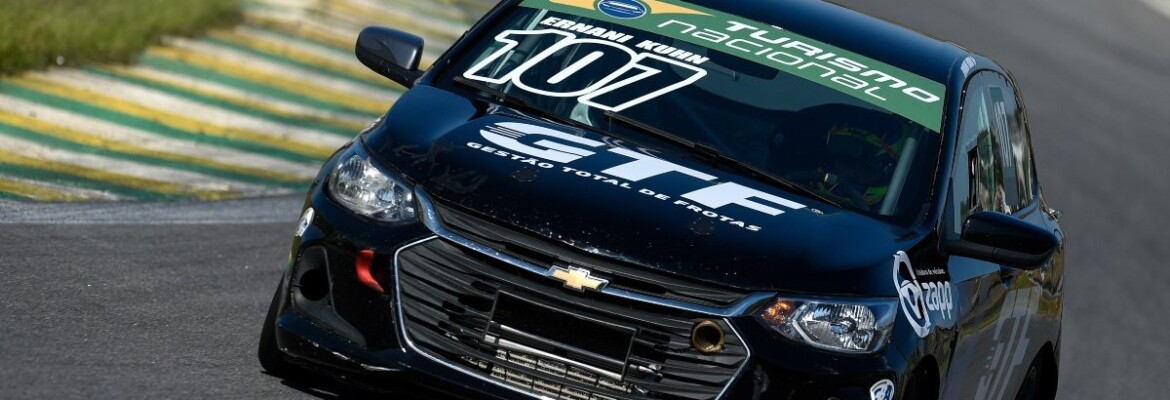 Turismo Nacional: Berlanda vence a corrida 1 e Kuhn a corrida 2, após punição de Pablo Alves