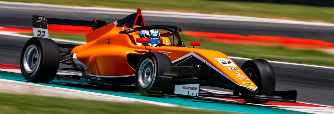 Pedro Clerot conquista mais um top-5 na F4 Espanhola